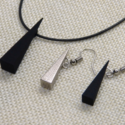 Pyramidal pendant & earrings